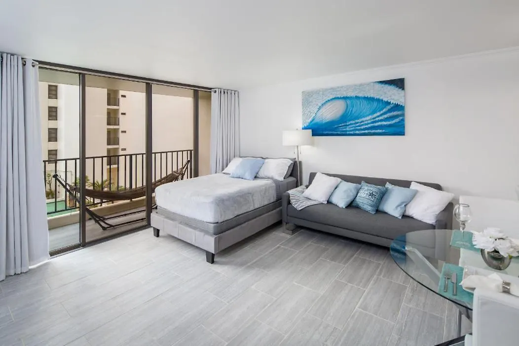 Waikiki Banyan Modern One Bedroom Free Parking Honolulu